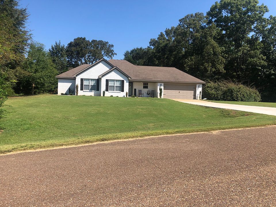 2nd image of 103 Temple Cv