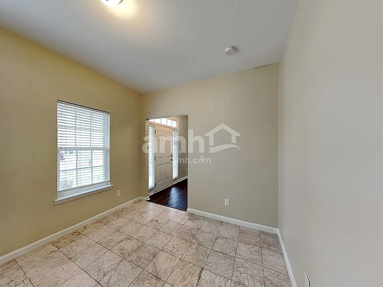11112 Heritage Green Dr — Photo 5