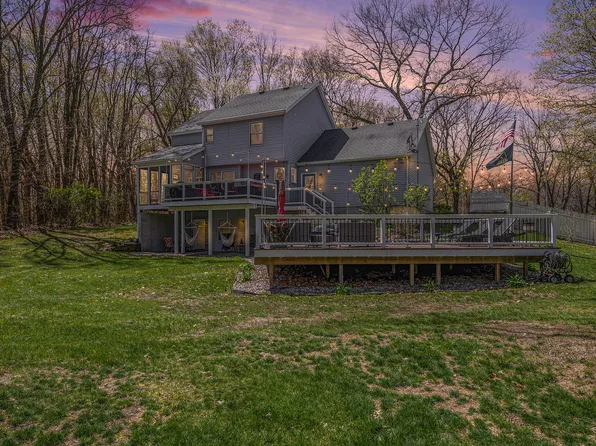 64275 County Road 657, Lawton, MI 49065