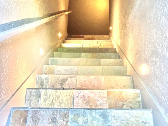 2nd image of 2606 6th Ave