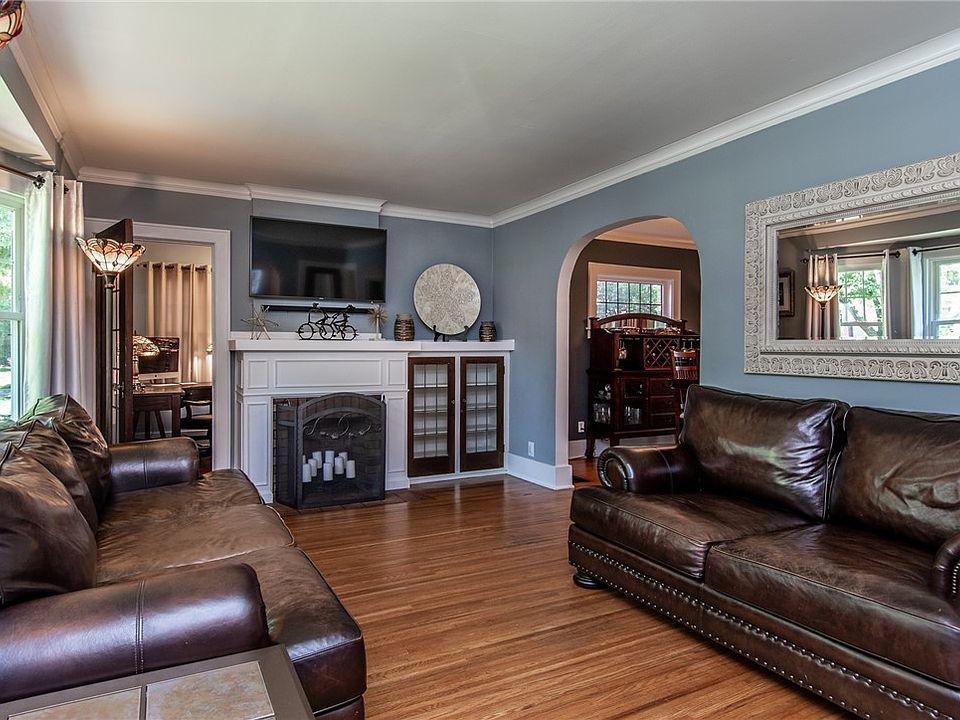 49 Irvington Rd, Rochester, NY 14620 Zillow