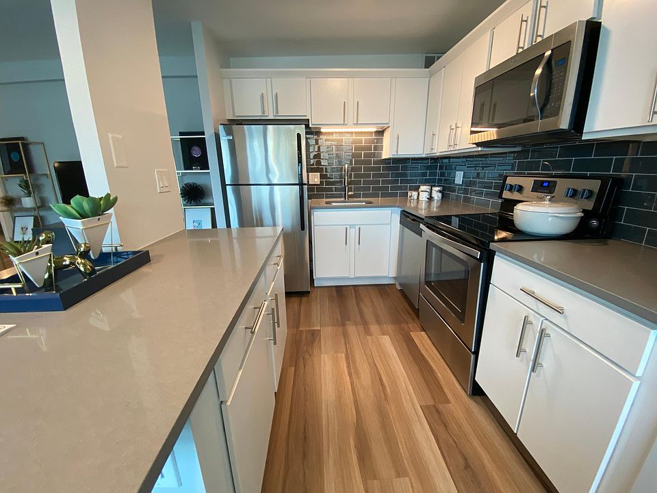 1st image of 1142 S Michigan Ave #810
