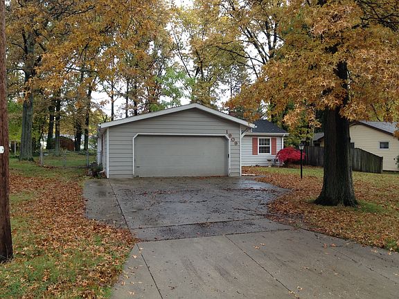 2nd image of 1909 Thrushwood Ave