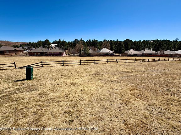 5th image of 147A Meadows Dr