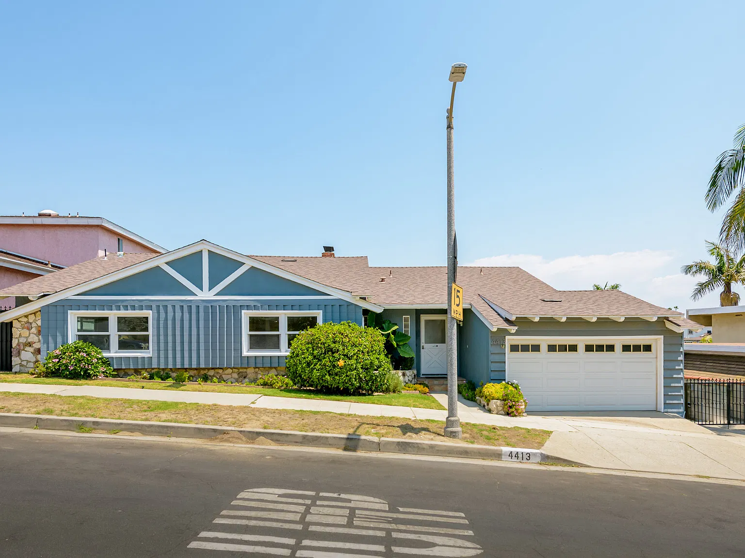 3 bed, 1966 sqft, $6,495 — Photo 1