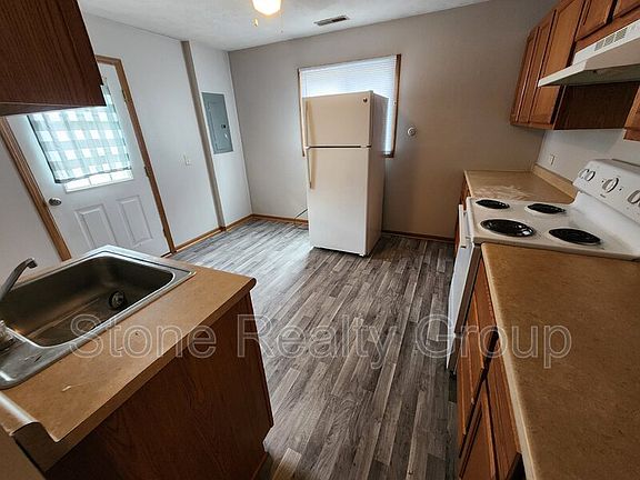 3rd image of 1125 N 8th St