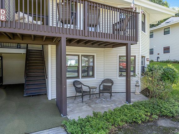 3rd image of 34 Warwick Place #B