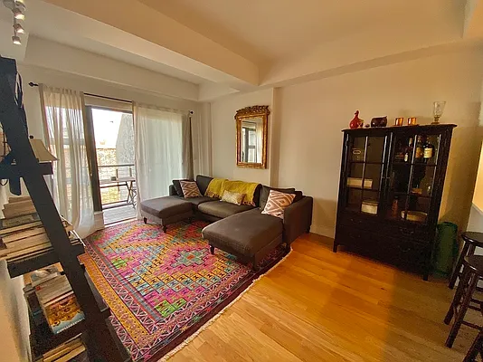 Rented by Compass | media 6