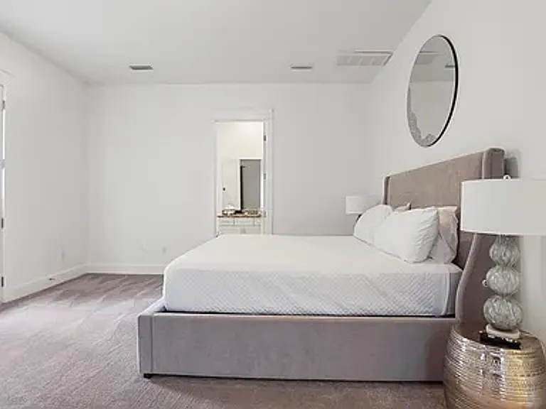 2709 Lagoon Manor Dr — Photo 12
