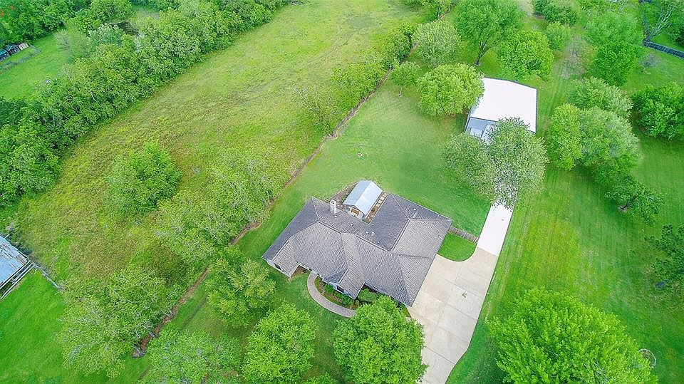 1st image of 1017 Melody Ln