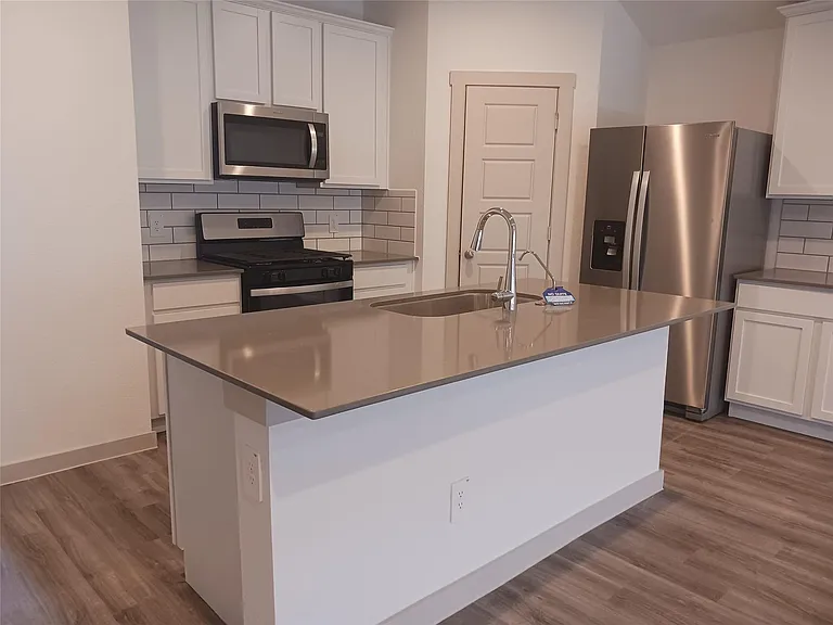 7826 Sleek Flock Ln — Photo 5