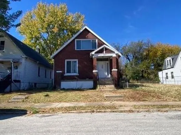 2521 Grover St, Saint Louis, MO 63112