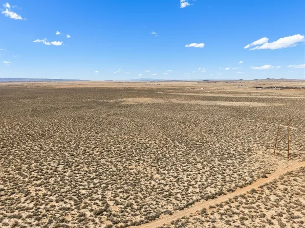 47 Gallo Rd, Los Lunas, NM 87031