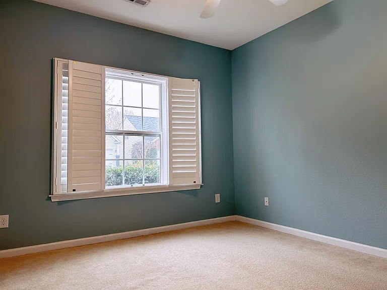 6424 Falls Lake Dr — Photo 12