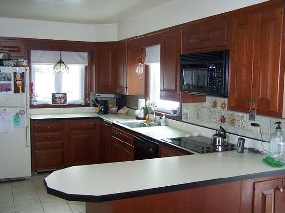 2nd image of 62 Avenue A