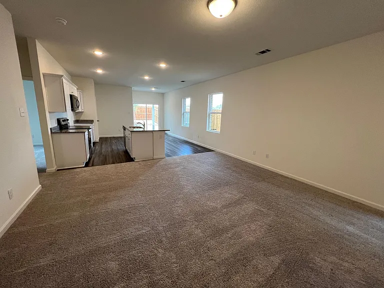 1710 Washington St — Photo 13