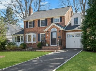 42 Parkview Ter, Summit, NJ 07901