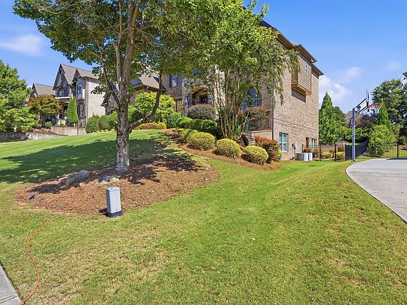 5th image of 2017 Stonewater Ct