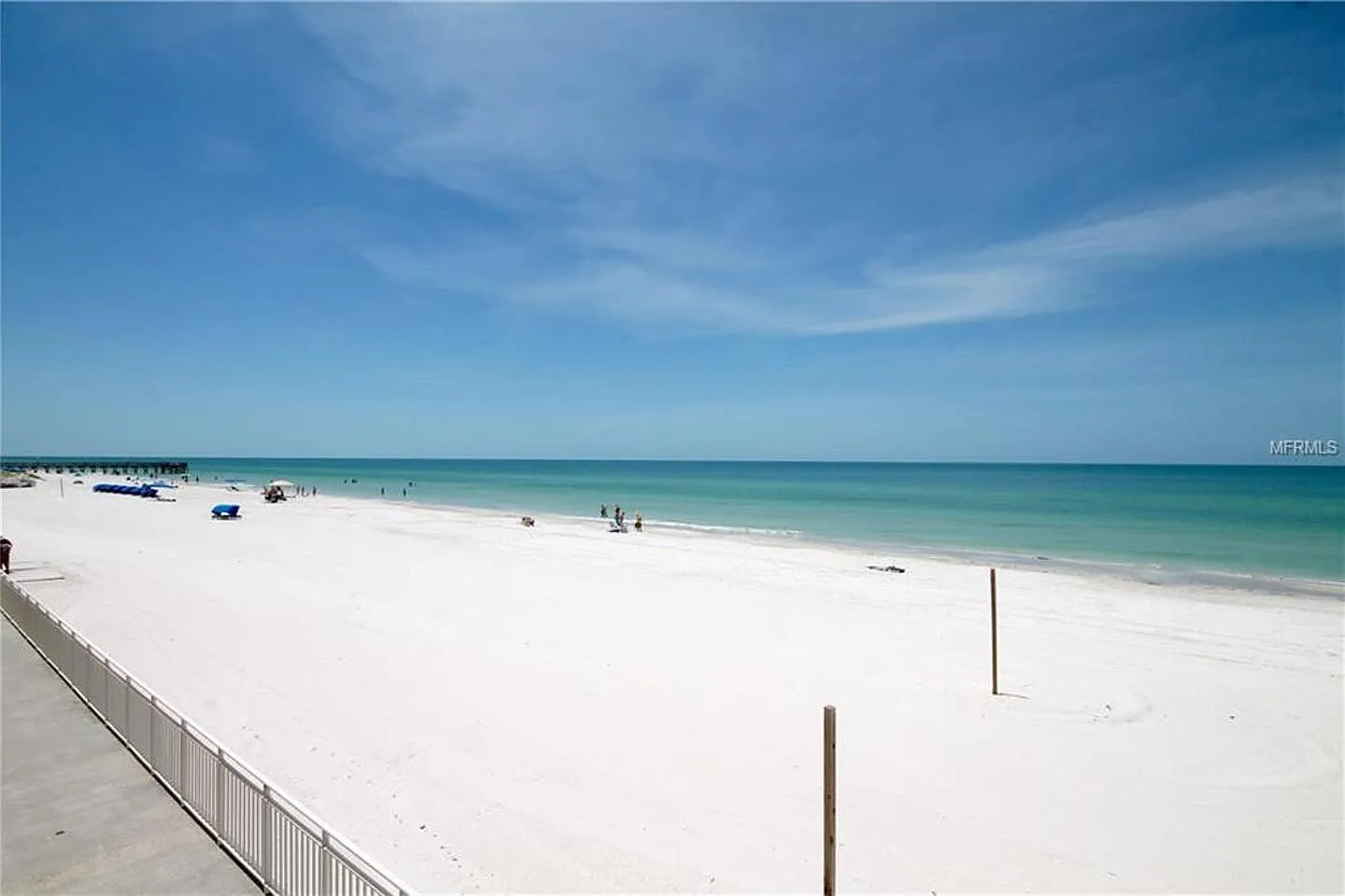2 bed, 990 sqft, $6,200 — Photo 1