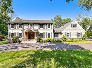 699 Middletown Lincroft Rd, Lincroft, NJ 07738