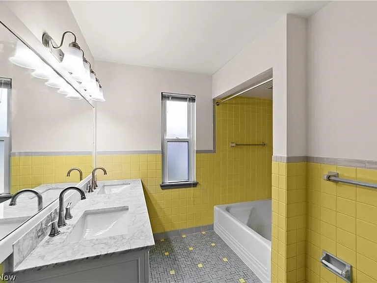 28175 Shaker Blvd — Photo 15