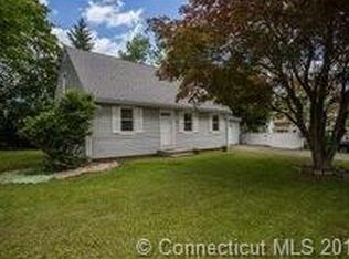 16 Magnolia Ave, Bristol, CT 06010