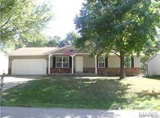 8 S Perry Cir, O'Fallon, MO 63366