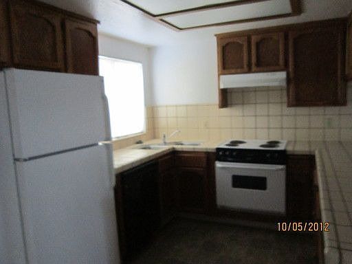 5th image of 1228 E Fairmont Ave APT B
