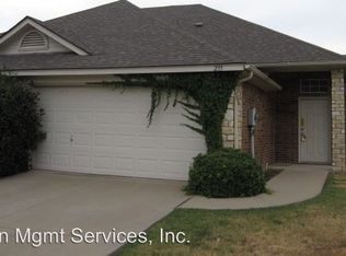 235 Rentz Place Cir, Weatherford, TX 76086