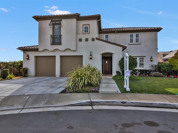 5th image of 18235 Serra Pl