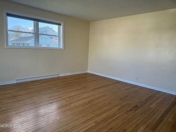 4th image of 411 S Collinwood Blvd