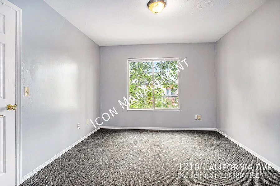 Huge 8 bedroom! — Photo 4