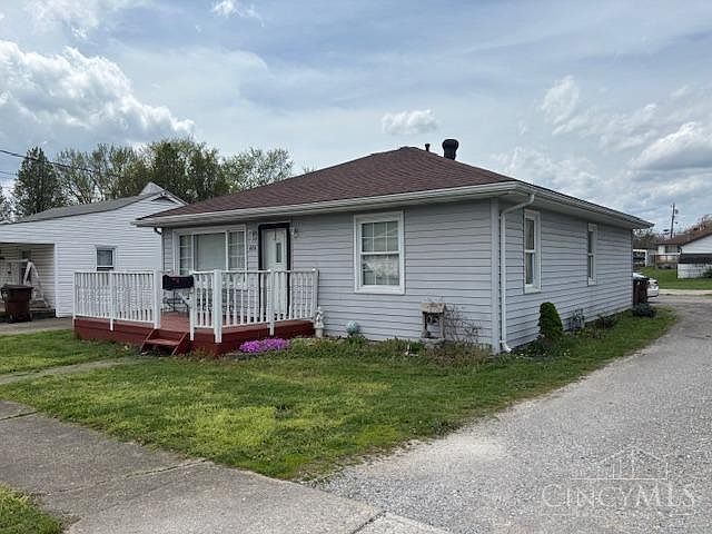 2nd image of 404 E Pike St
