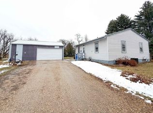100 E James St, Oldham, SD 57051