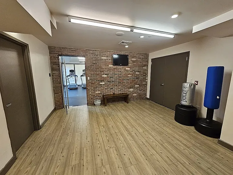301 Sullivan Pl #F2 — Photo 31