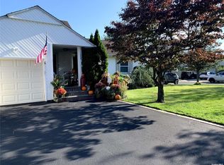 1690 Midland Dr, East Meadow, NY 11554