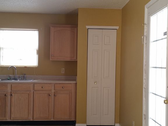 4th image of 10930 Zimmerman Ln