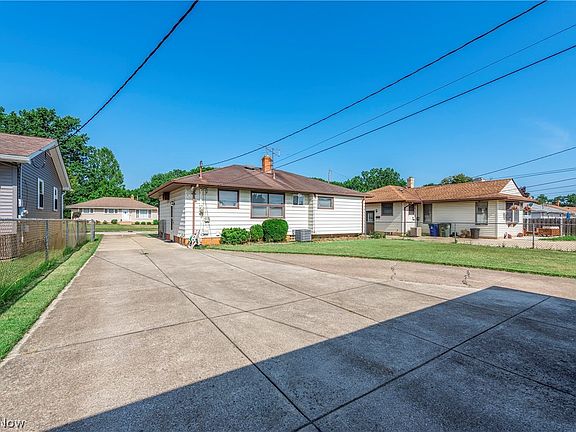 4th image of 4579 Memphis Villas S