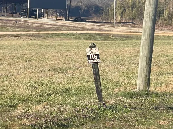 116 Catfish Ln Lot 116, Crump, TN 38327