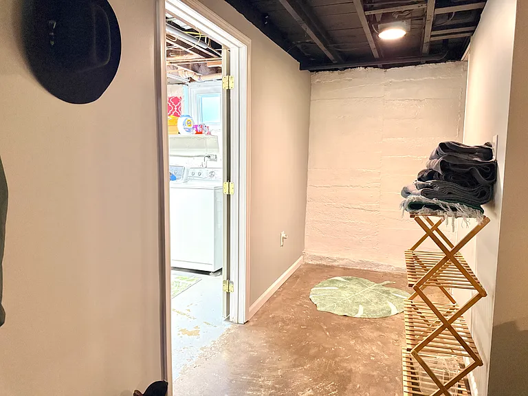 5457 Robert Ave — Photo 37