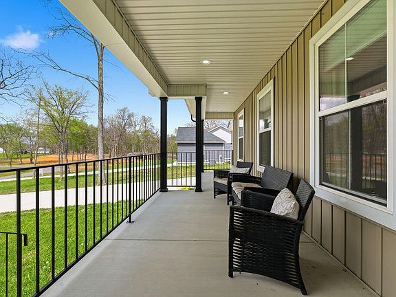 5th image of 438 John Purdom Dr