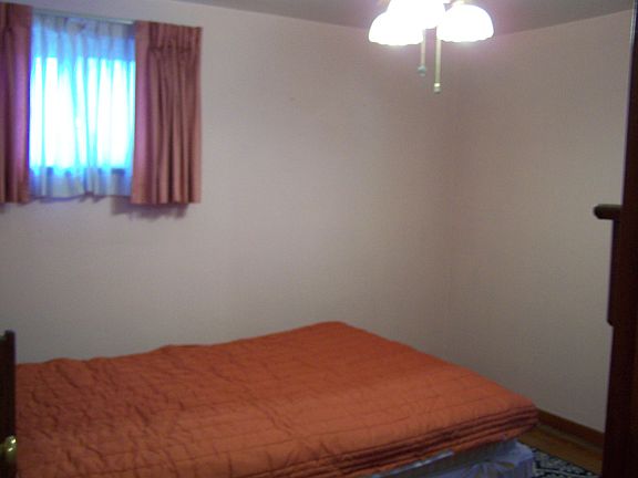 Bed room