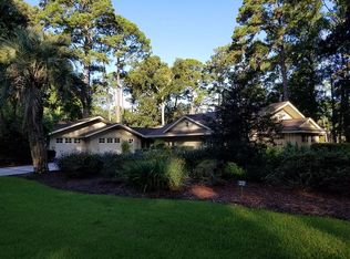 22 Willow Oak Rd, Hilton Head Island, SC 29928