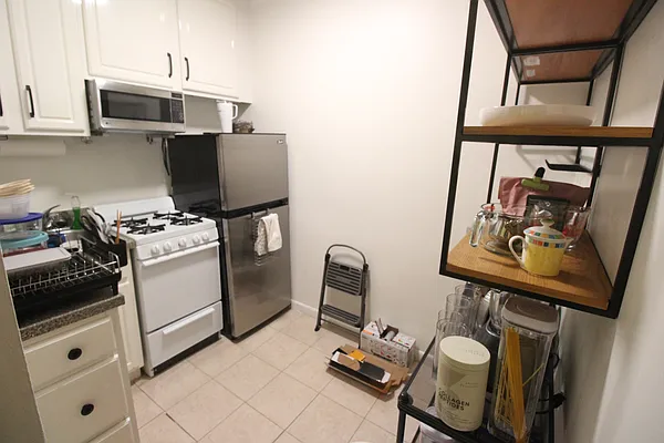 Rented by Luxor Homes & Investment Realty | media 16