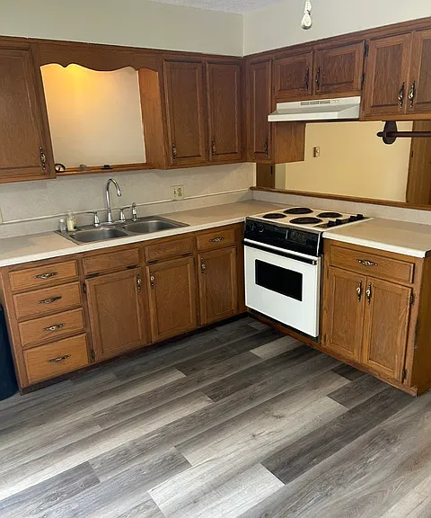 1152 S Glenn Ave #B — Photo 6