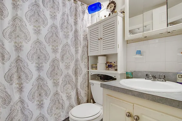 Rented by LG Fairmont Group | media 11