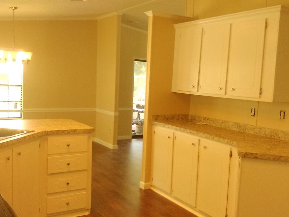 1st image of 514 Spruce Dr