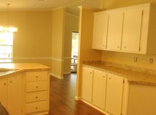 514 Spruce Dr, Lady Lake, FL 32159