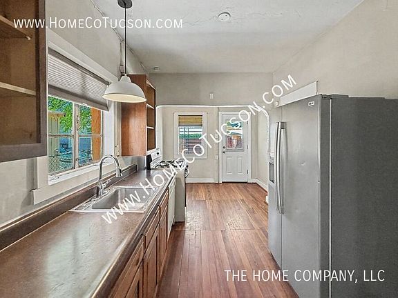 5th image of 544 E Speedway Blvd