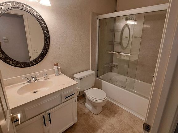 4th image of 2680 Bonifacio Dr